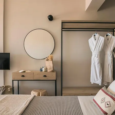Grand Blue Residences ليكسوري